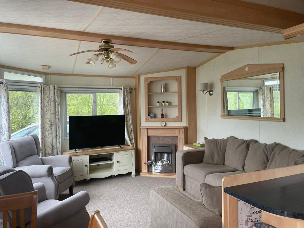 3 Bedroom Pet Friendly Static Caravan in Clarach Bay