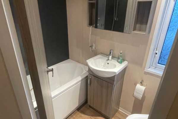 fc26d481-095b-4052-b7c5-a8e1d59bfbf3